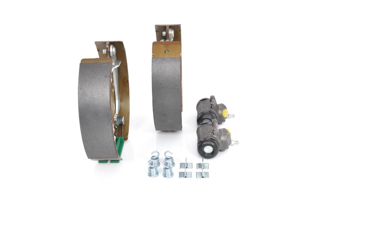 BOSCH 0 204 114 069 - Bremsbackensatz