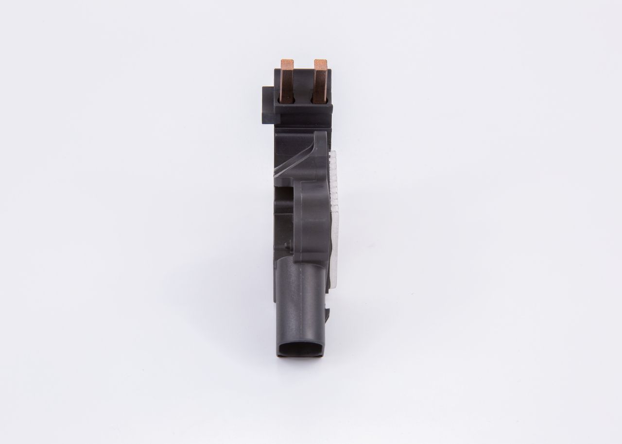 BOSCH 0 272 220 890 - Generatorregler