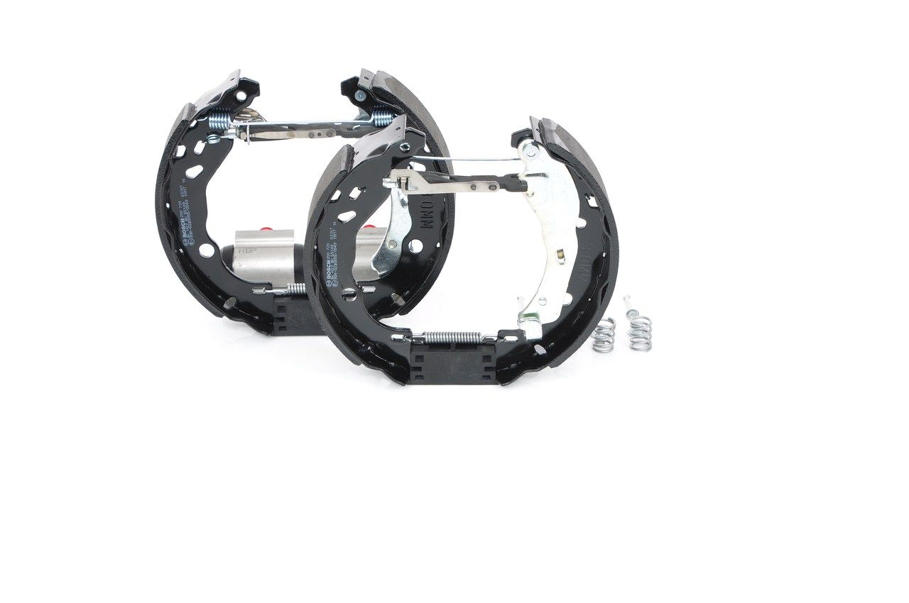 BOSCH 0 204 114 685 - Bremsbackensatz