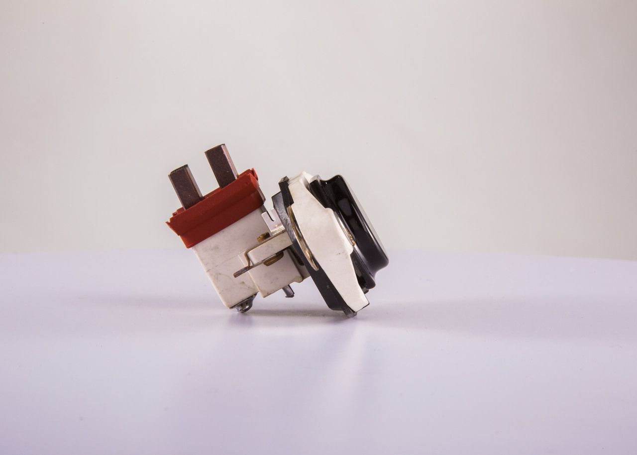 BOSCH 1 197 311 032 - Generatorregler