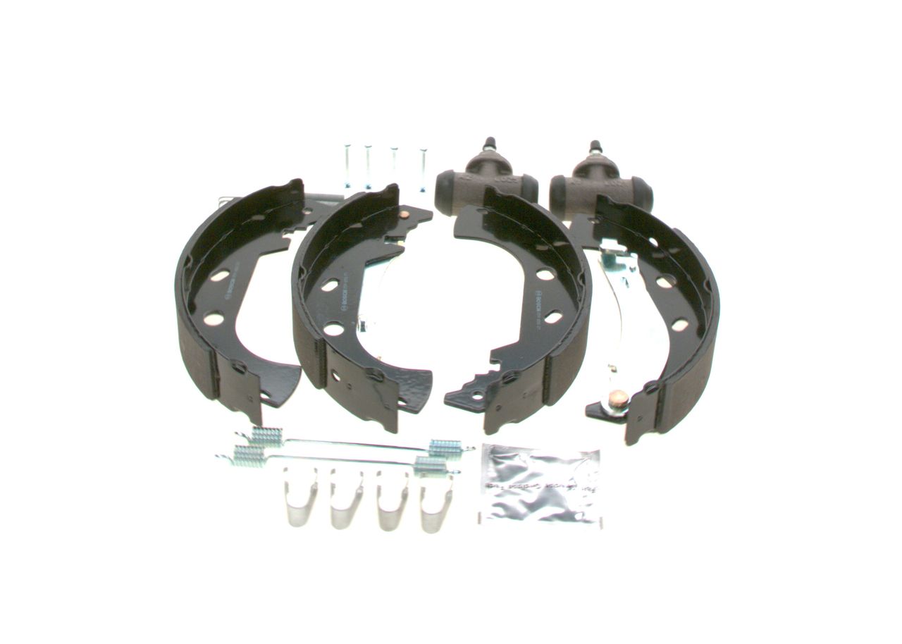 BOSCH 0 204 113 743 - Bremsbackensatz