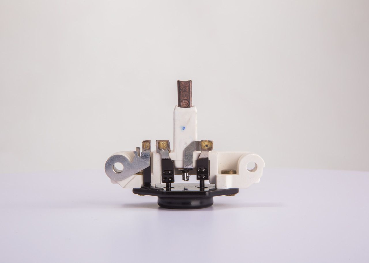 BOSCH 1 197 311 235 - Generatorregler