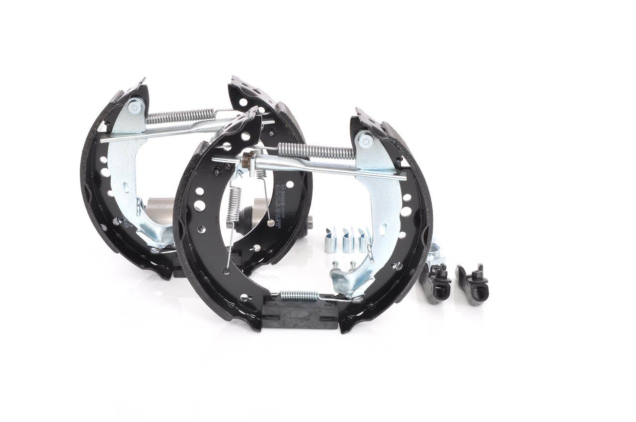 BOSCH 0 204 114 613 - Bremsbackensatz