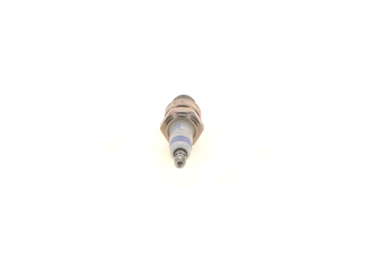 BOSCH 0 242 235 665 - Zündkerze