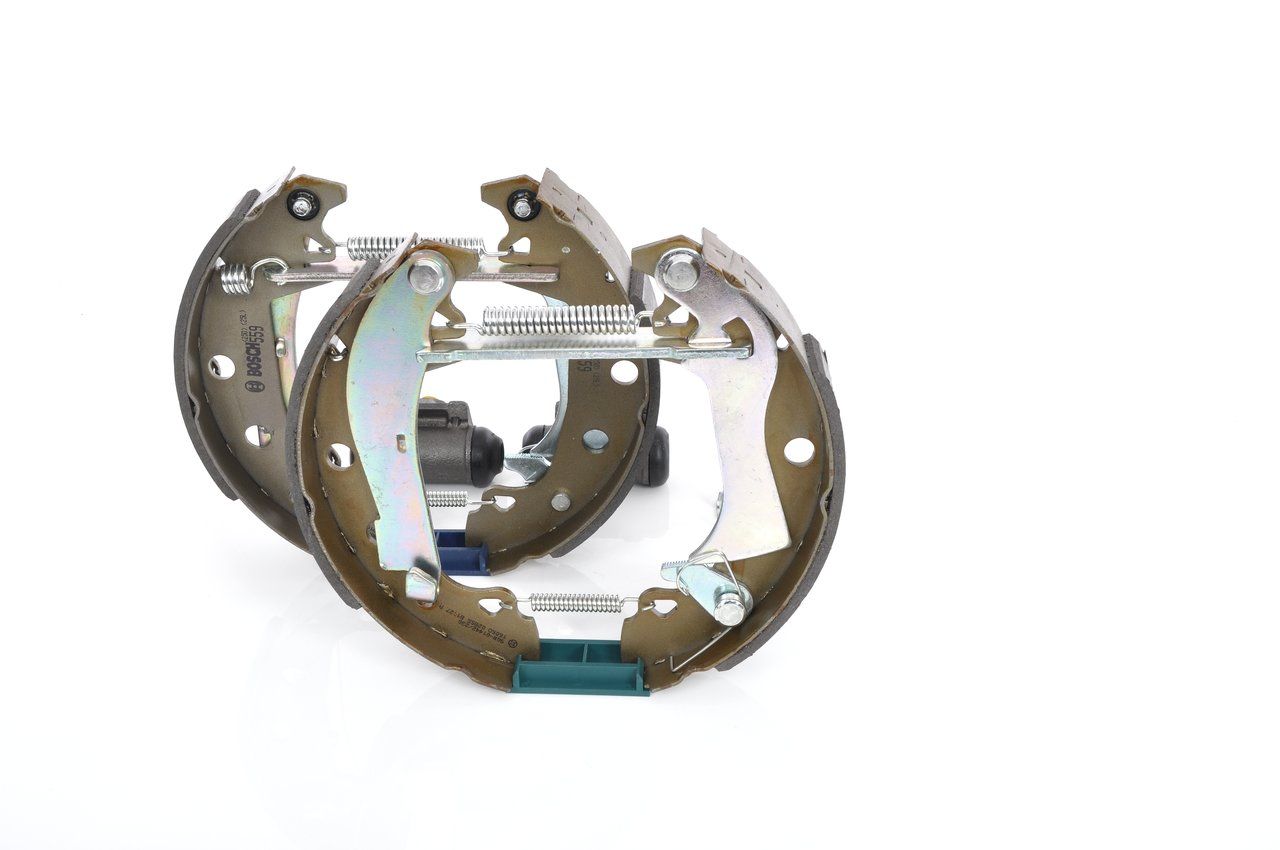 BOSCH 0 204 114 001 - Bremsbackensatz