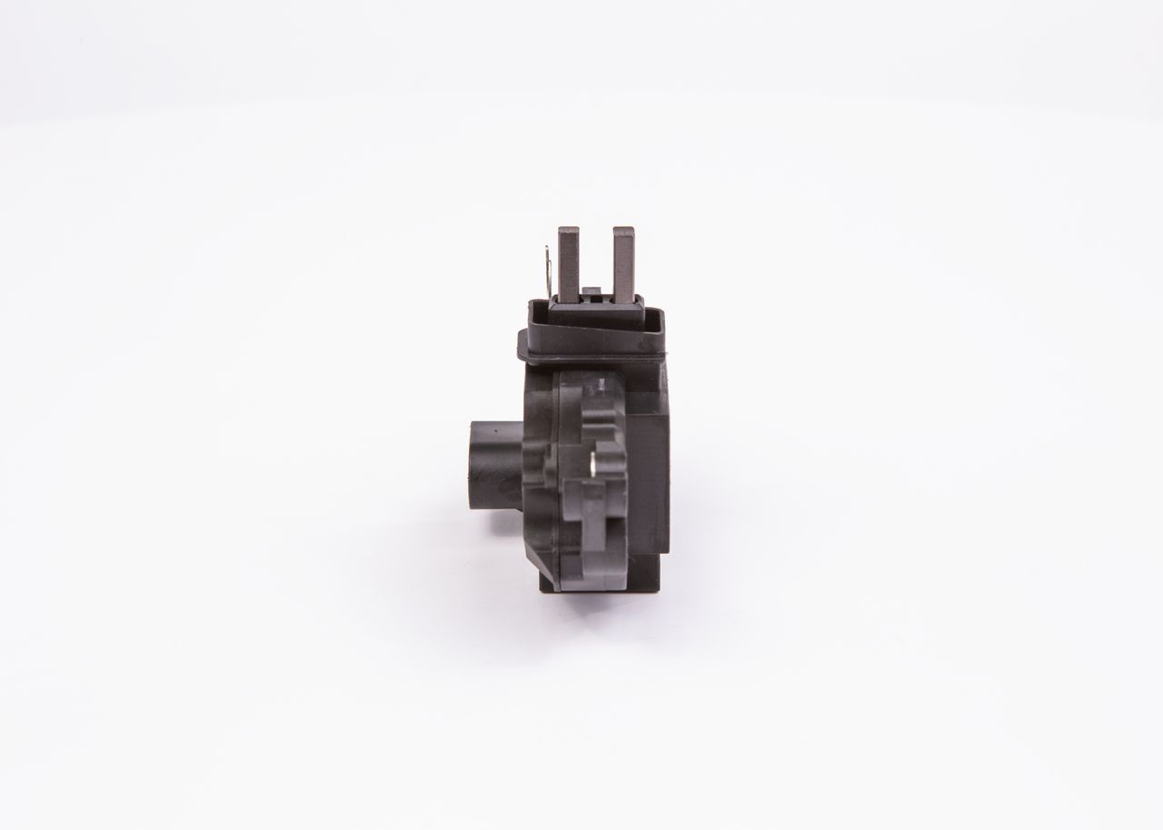 BOSCH 1 986 AE0 131 - Generatorregler