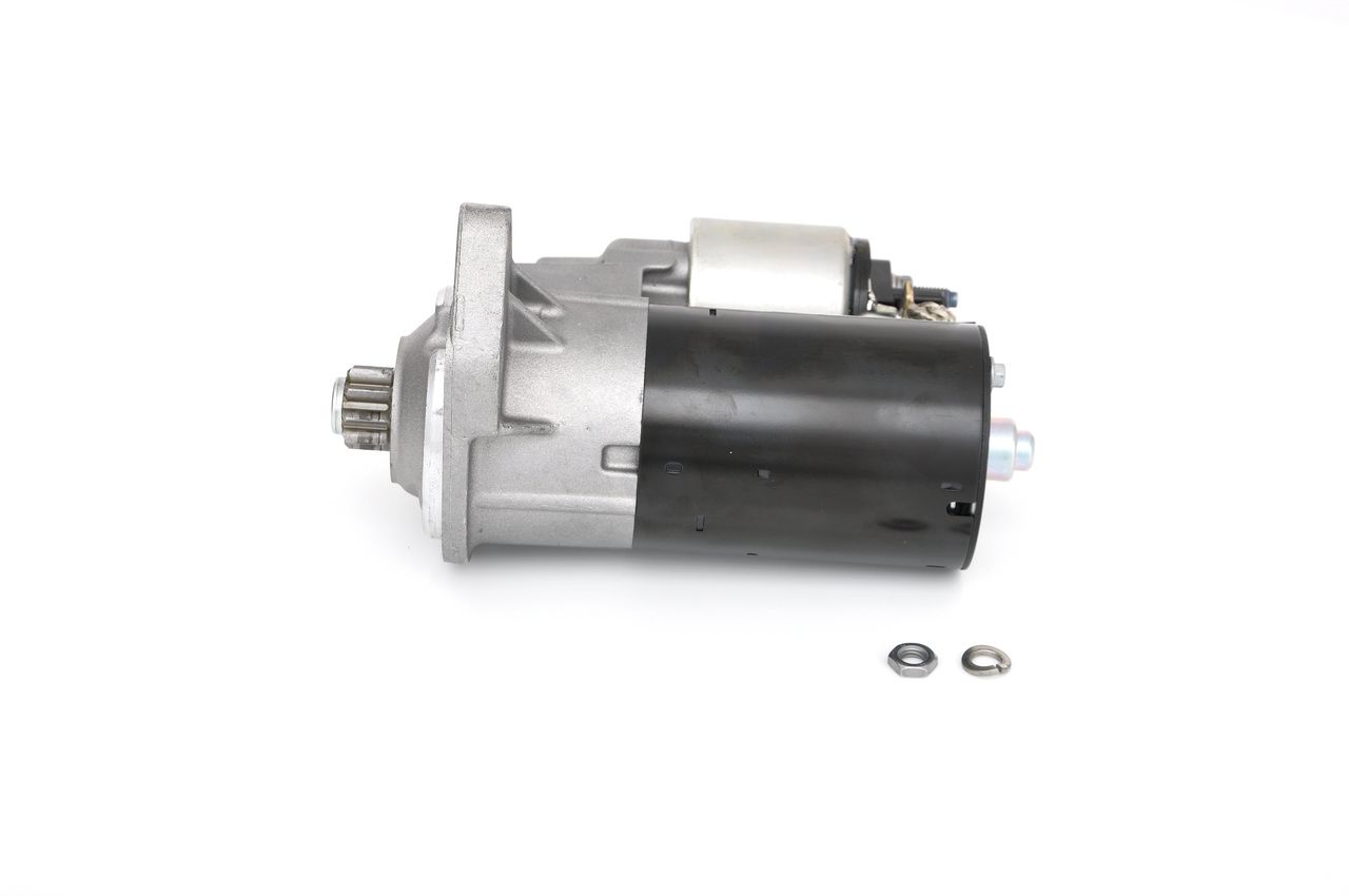 BOSCH 0 001 121 028 - Starter