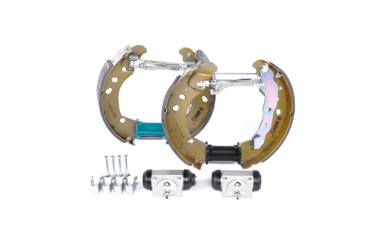 BOSCH 0 204 114 626 - Bremsbackensatz
