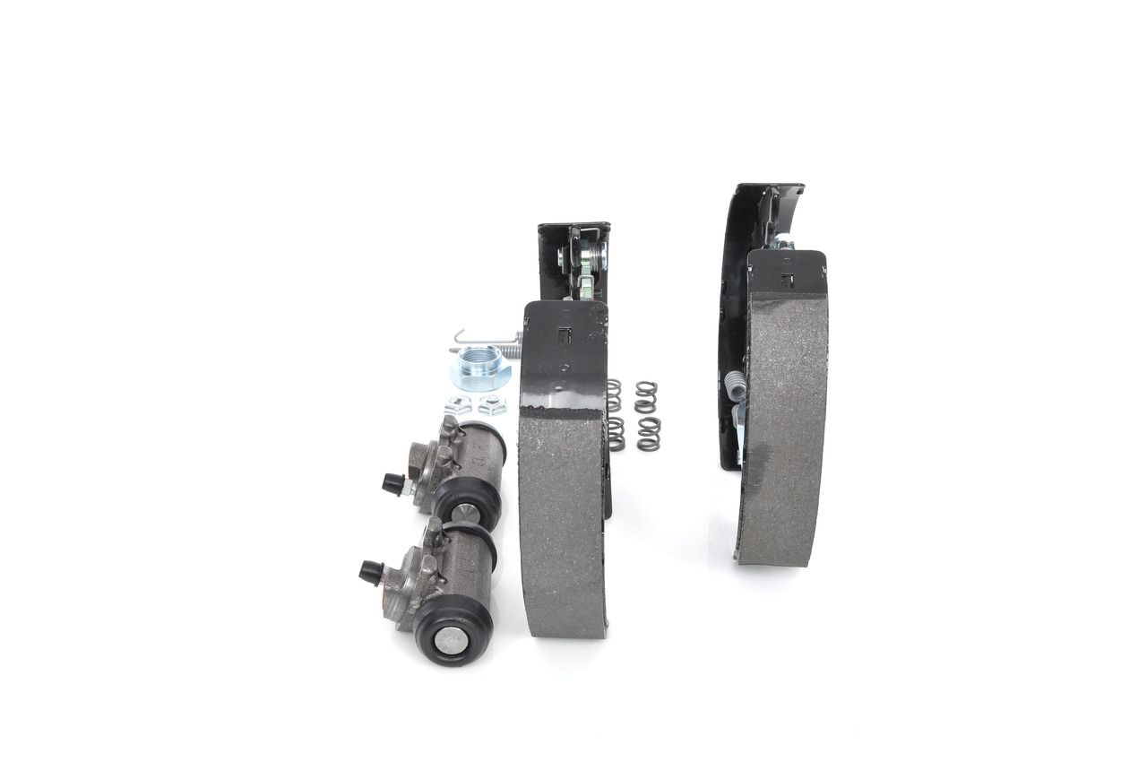BOSCH 0 204 114 067 - Bremsbackensatz