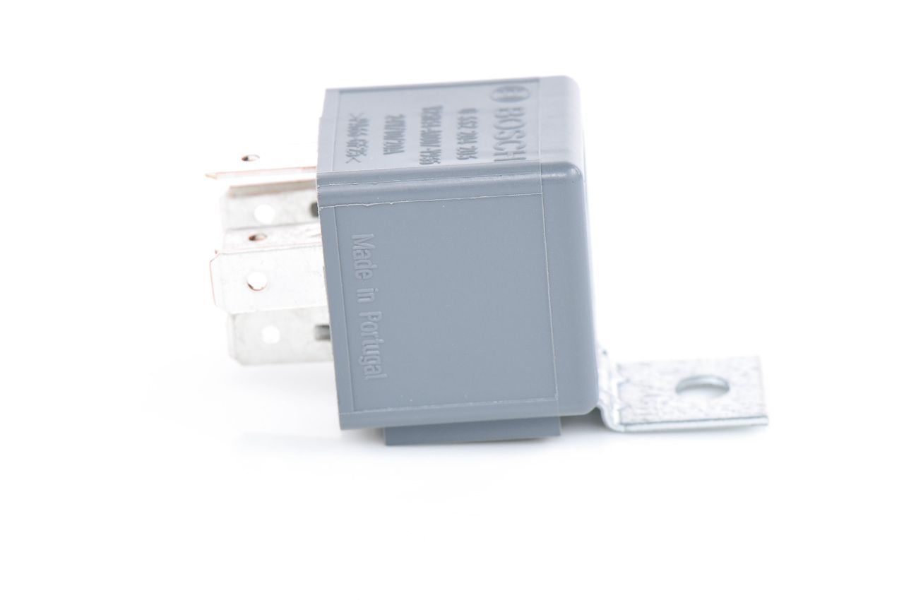 BOSCH 0 332 204 203 - Relais, Arbeitsstrom