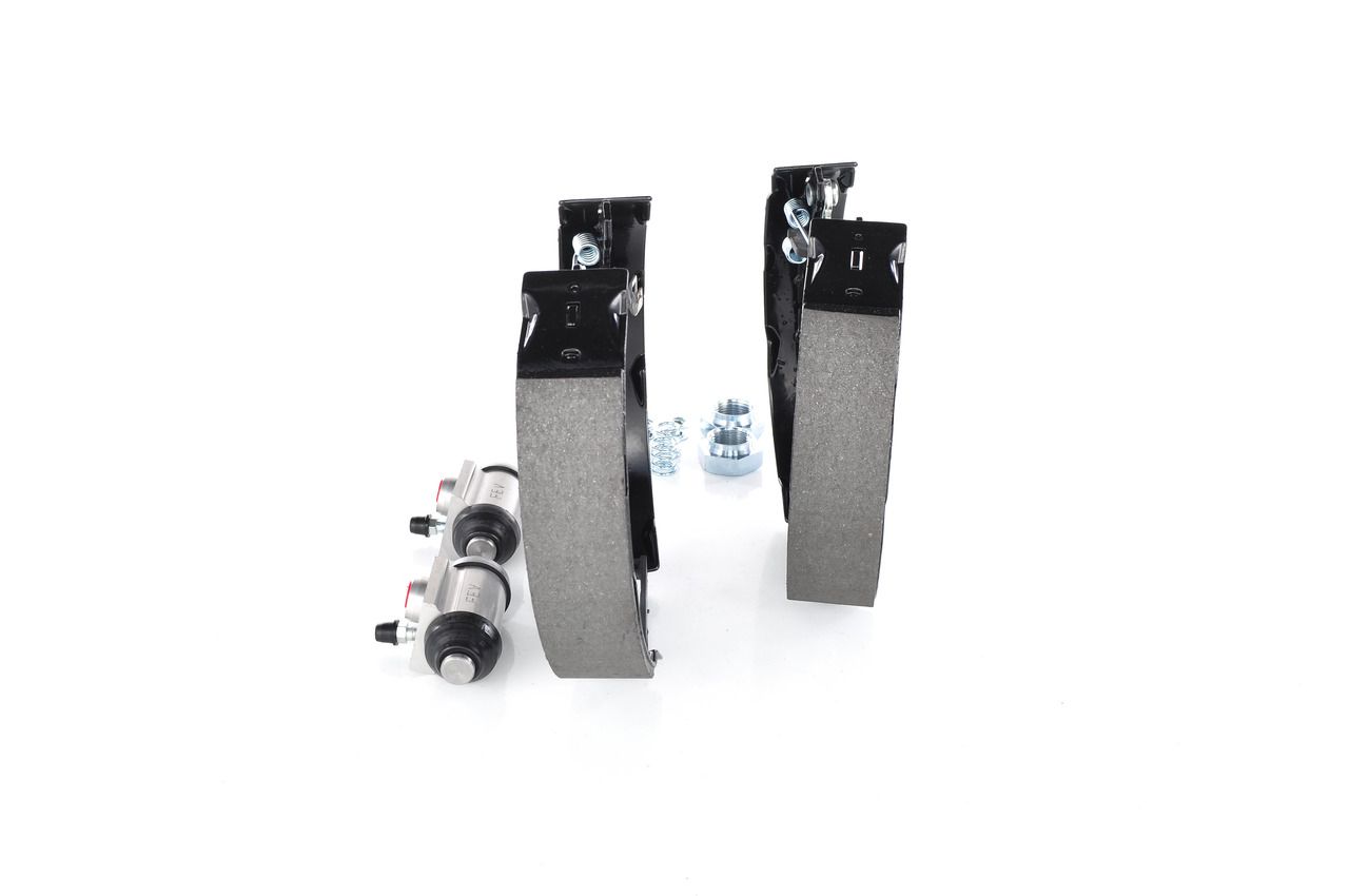 BOSCH 0 204 114 181 - Bremsbackensatz