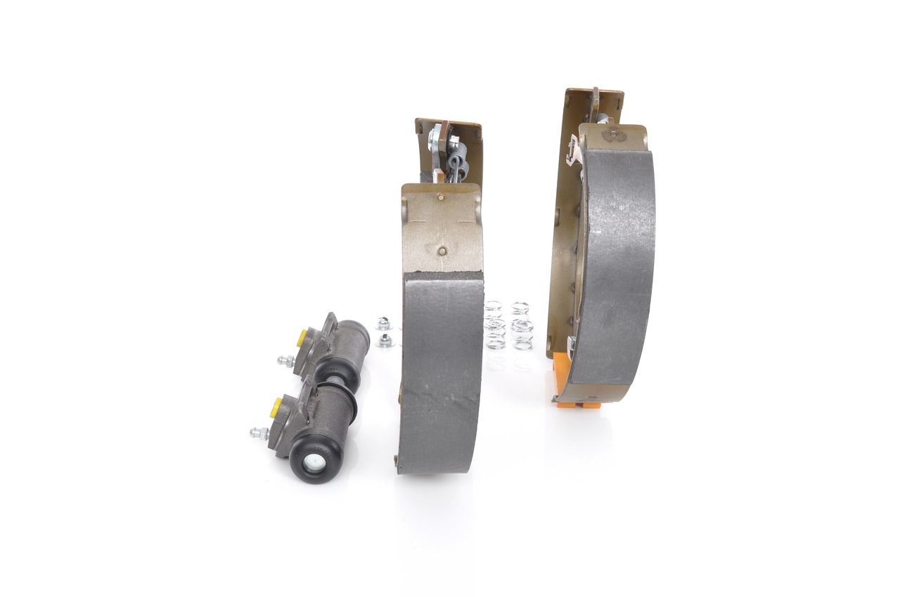 BOSCH 0 204 114 653 - Bremsbackensatz