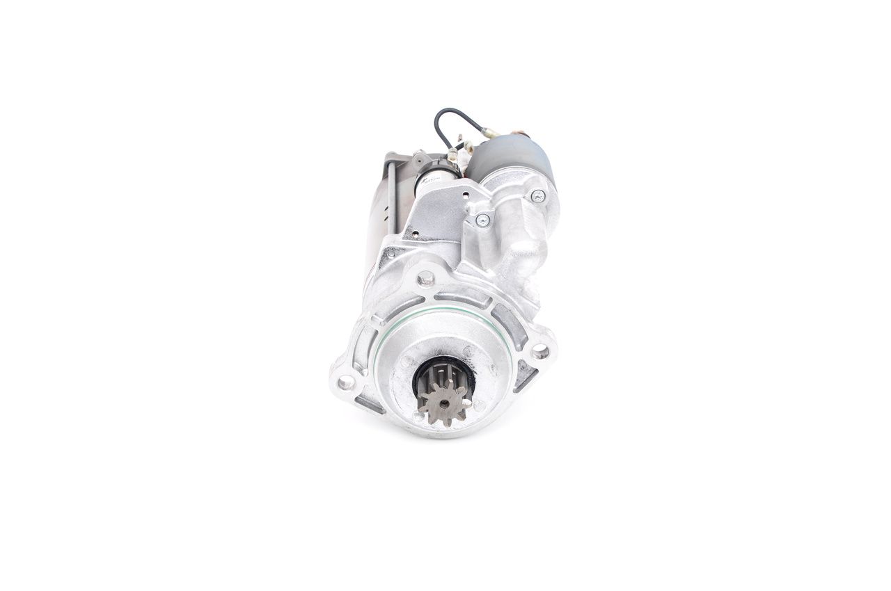 BOSCH 0 001 330 048 - Starter