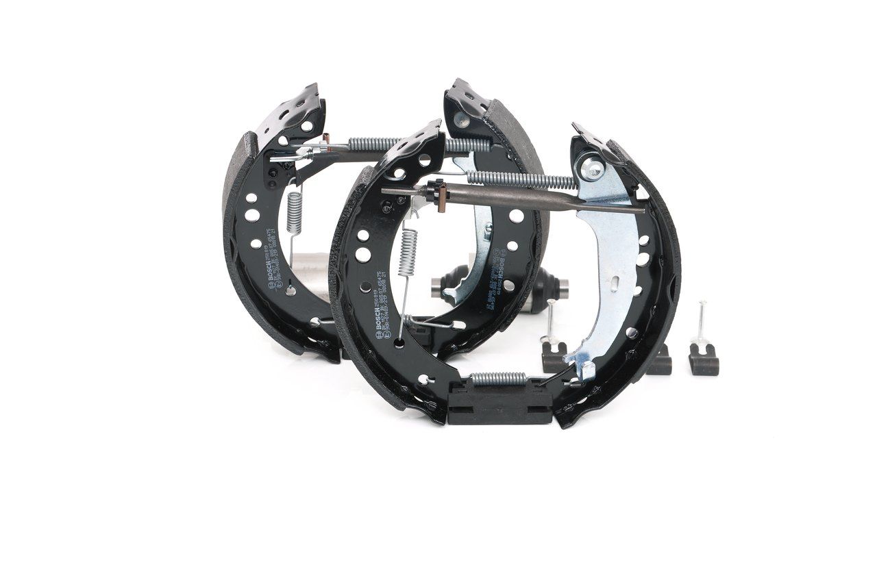 BOSCH 0 204 114 665 - Bremsbackensatz