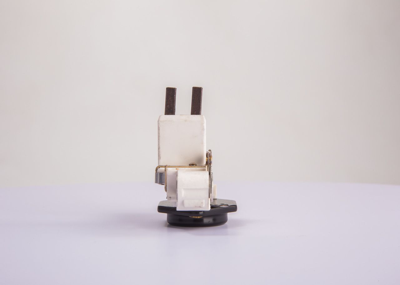 BOSCH 1 197 311 235 - Generatorregler