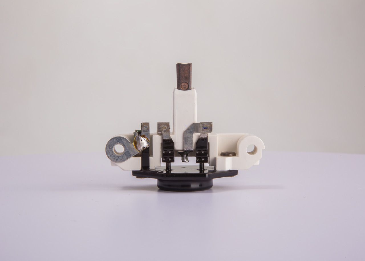 BOSCH 1 197 311 242 - Generatorregler
