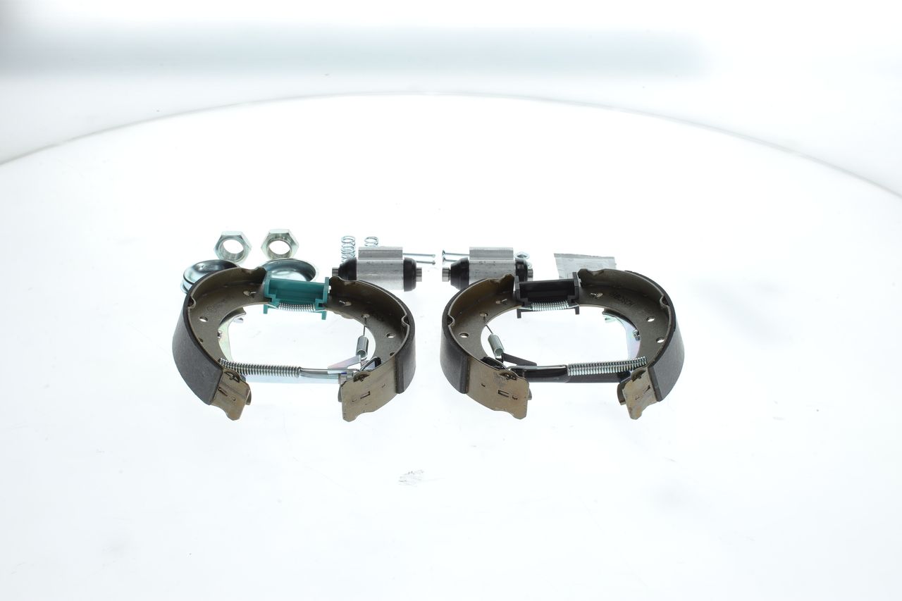 BOSCH 0 204 114 548 - Bremsbackensatz