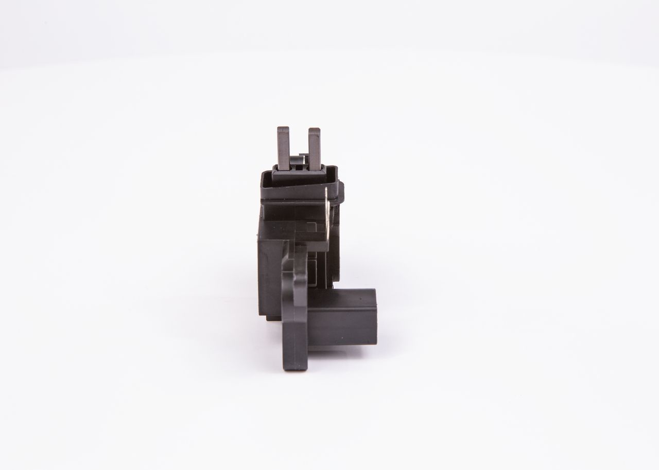 BOSCH 1 986 AE0 131 - Generatorregler