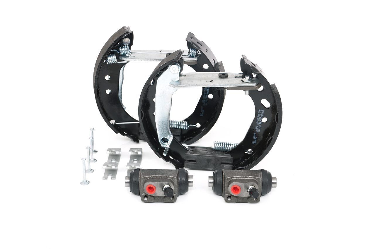 BOSCH 0 204 114 641 - Bremsbackensatz