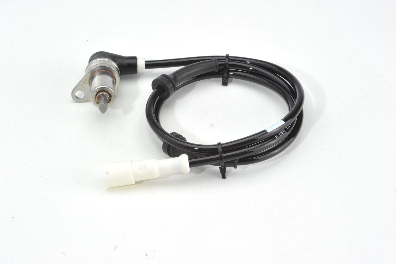 BOSCH 0 265 001 057 - Sensor, Raddrehzahl