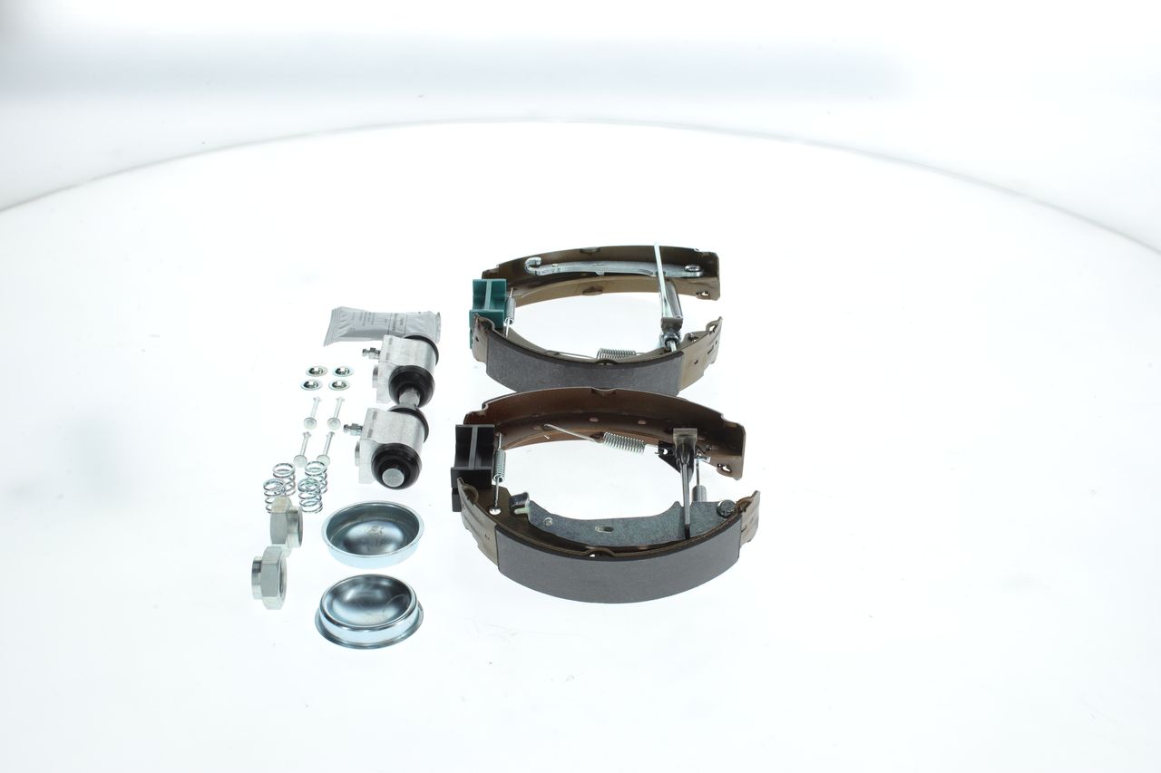 BOSCH 0 204 114 605 - Bremsbackensatz