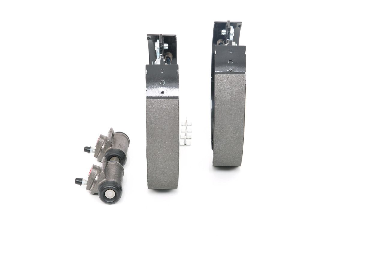 BOSCH 0 204 114 062 - Bremsbackensatz