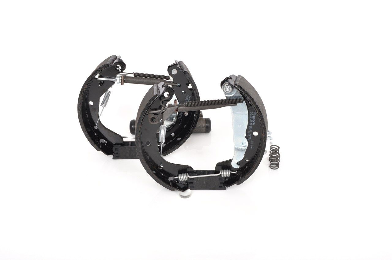 BOSCH 0 204 114 637 - Bremsbackensatz