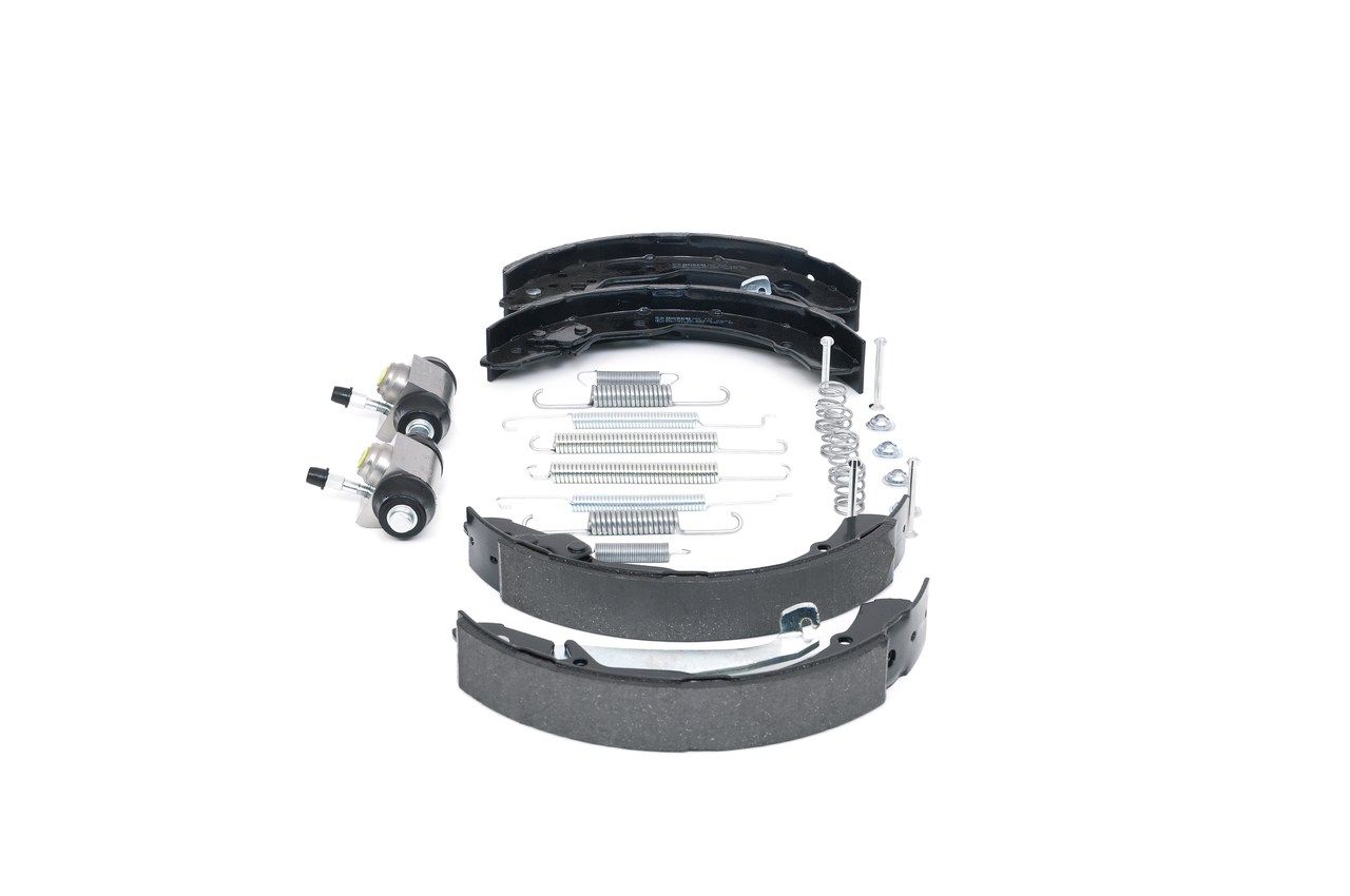 BOSCH 0 204 113 740 - Bremsbackensatz