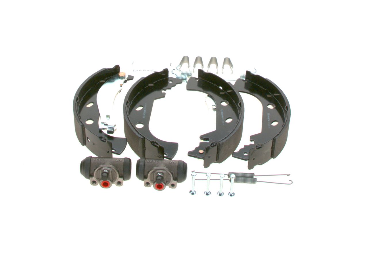 BOSCH 0 204 113 743 - Bremsbackensatz