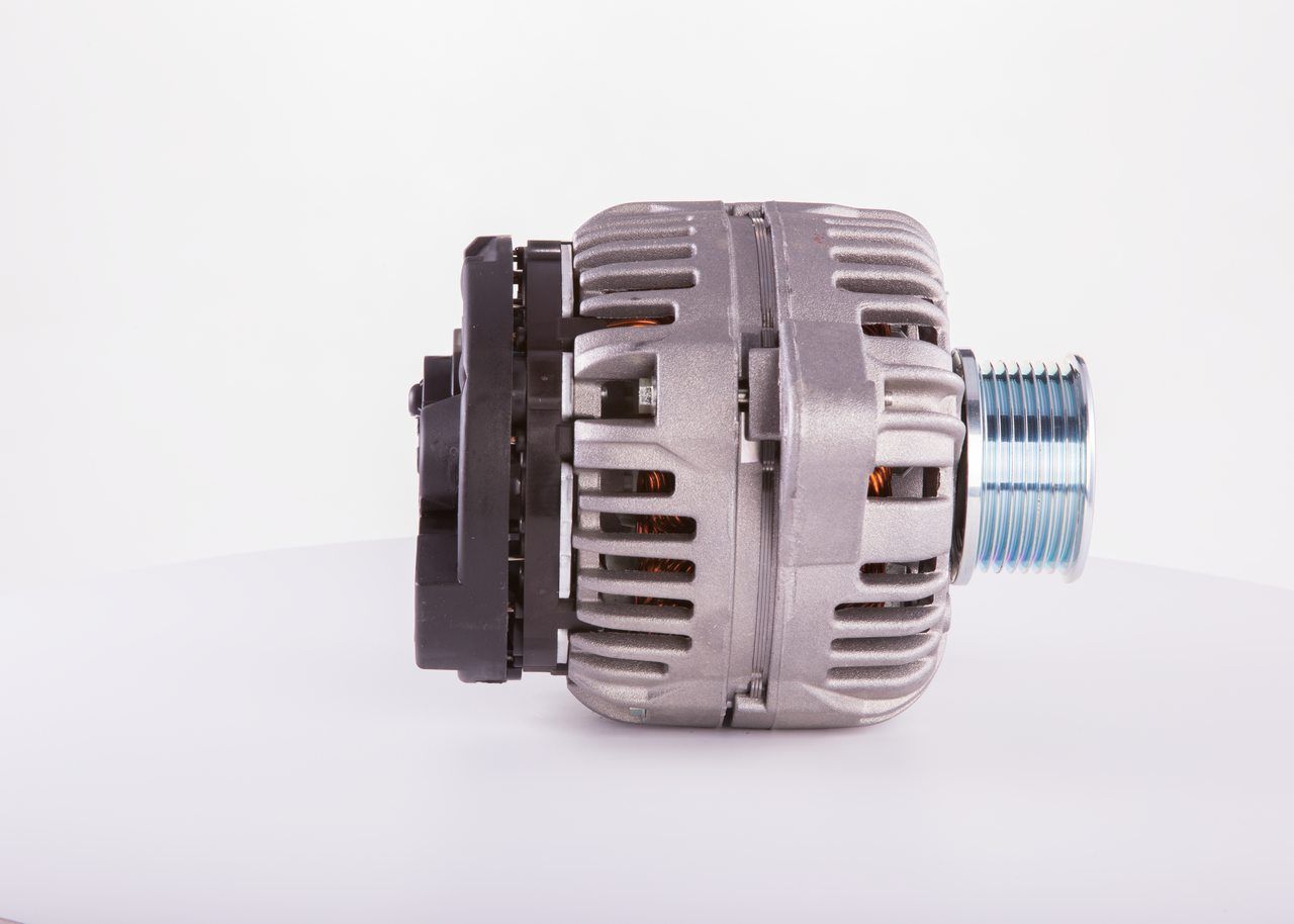 BOSCH 0 124 315 033 - Generator