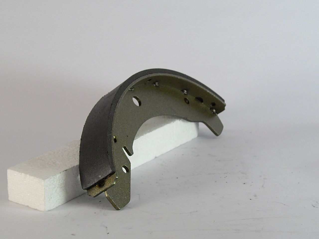 BOSCH 0 986 487 367 - Bremsbackensatz