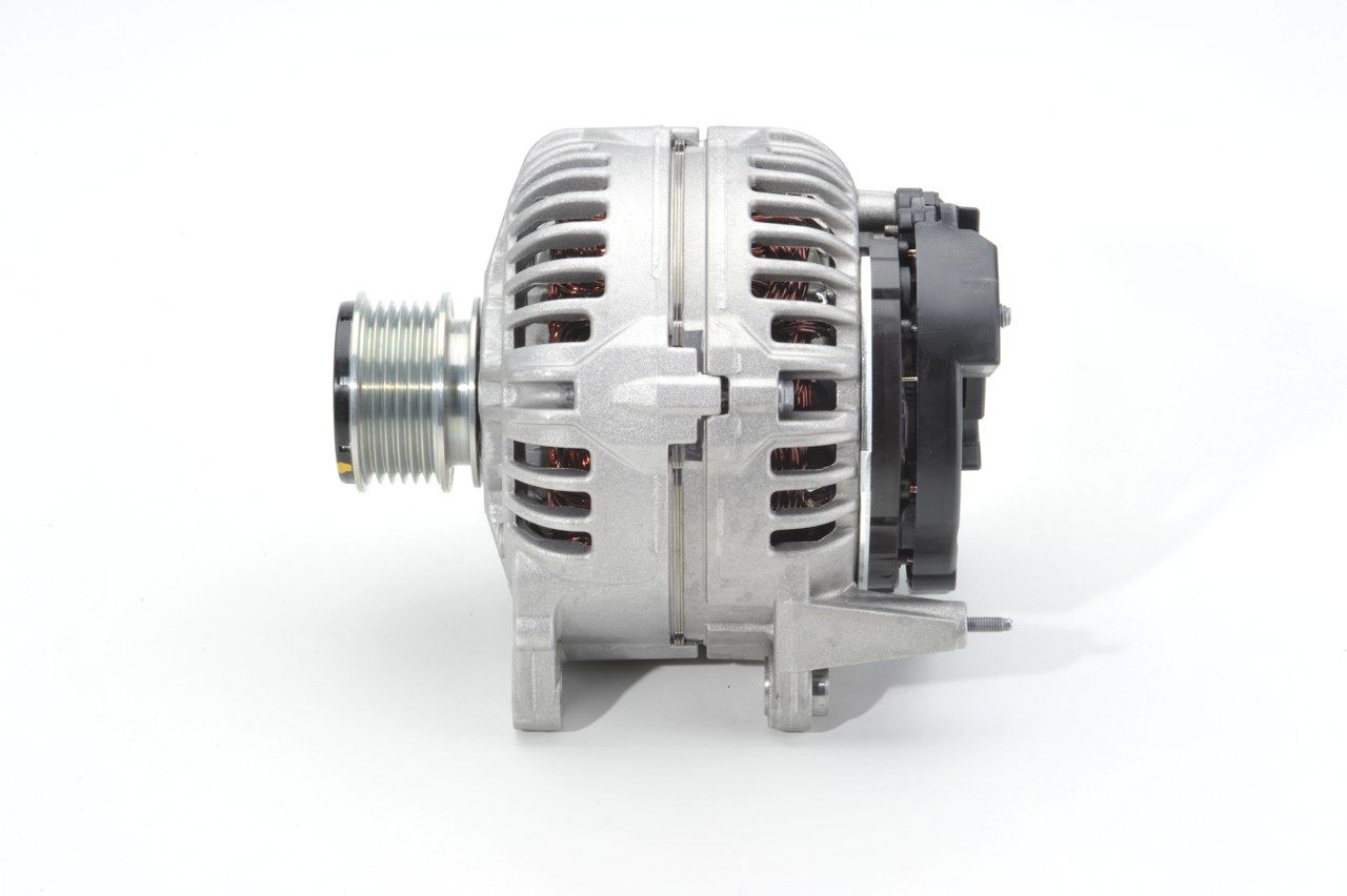BOSCH 0 124 615 038 - Generator