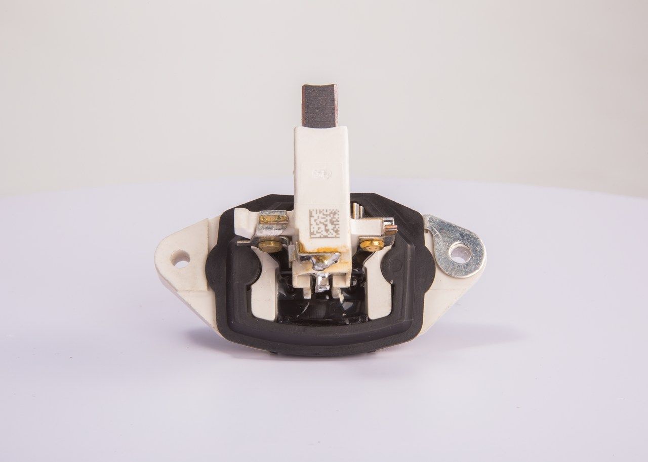 BOSCH 1 197 311 034 - Generatorregler