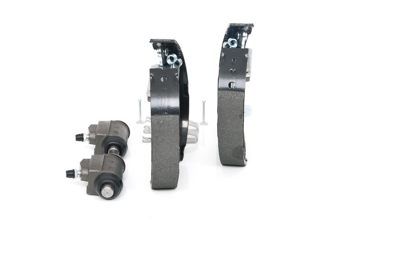 BOSCH 0 204 114 641 - Bremsbackensatz