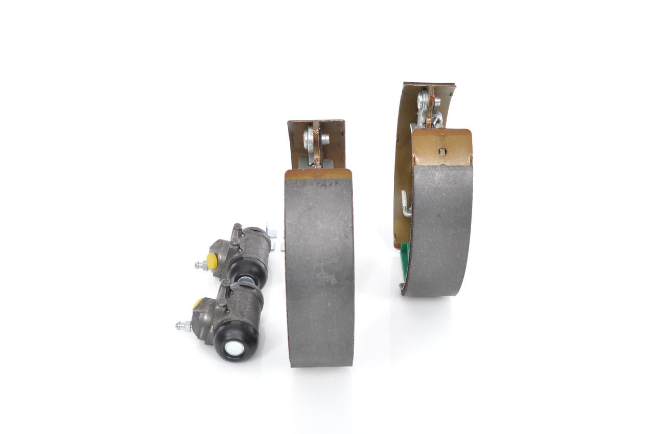 BOSCH 0 204 114 069 - Bremsbackensatz
