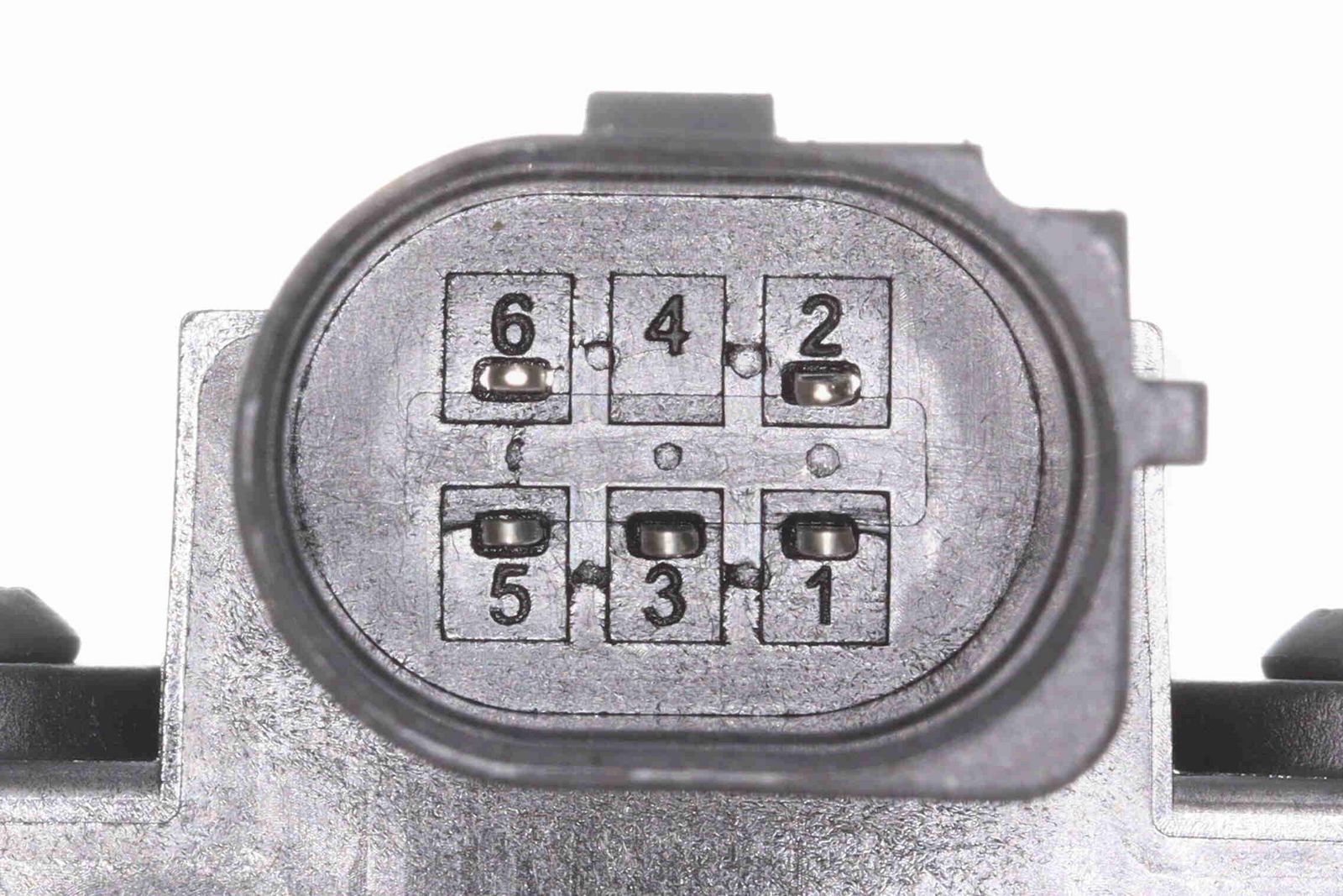 VEMO V15-40-0038 - Steuerdose, Lader