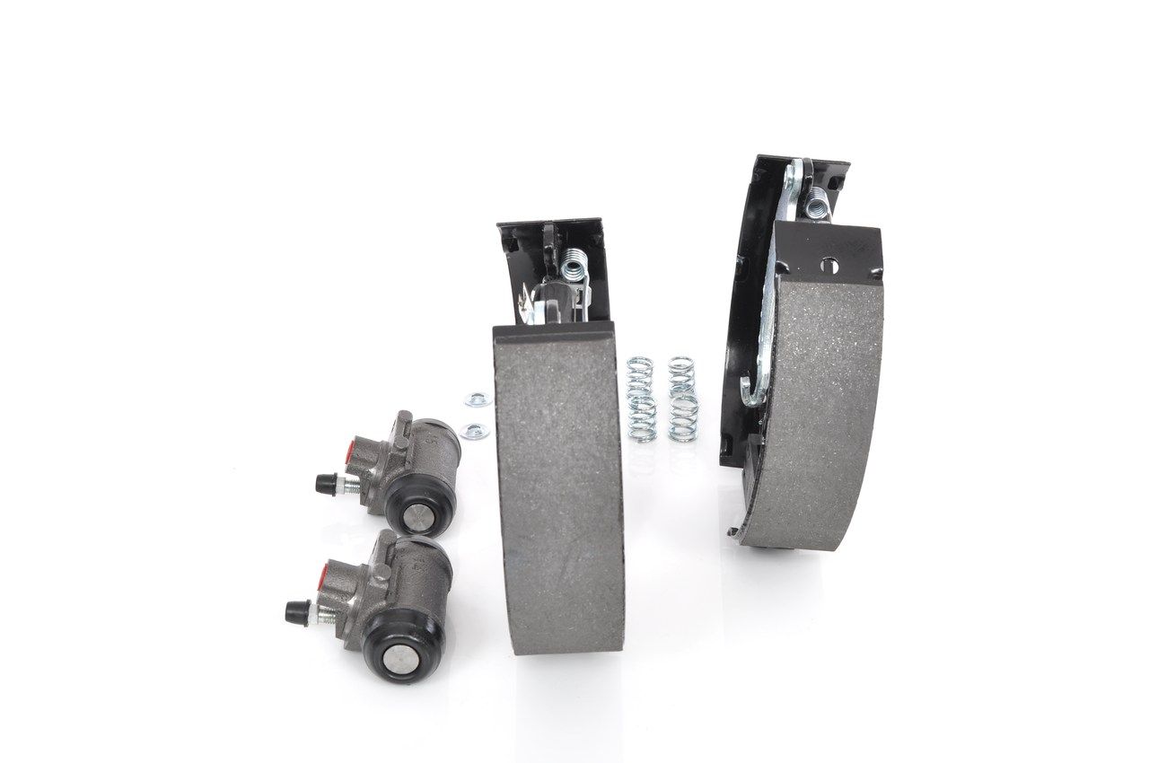 BOSCH 0 204 114 073 - Bremsbackensatz
