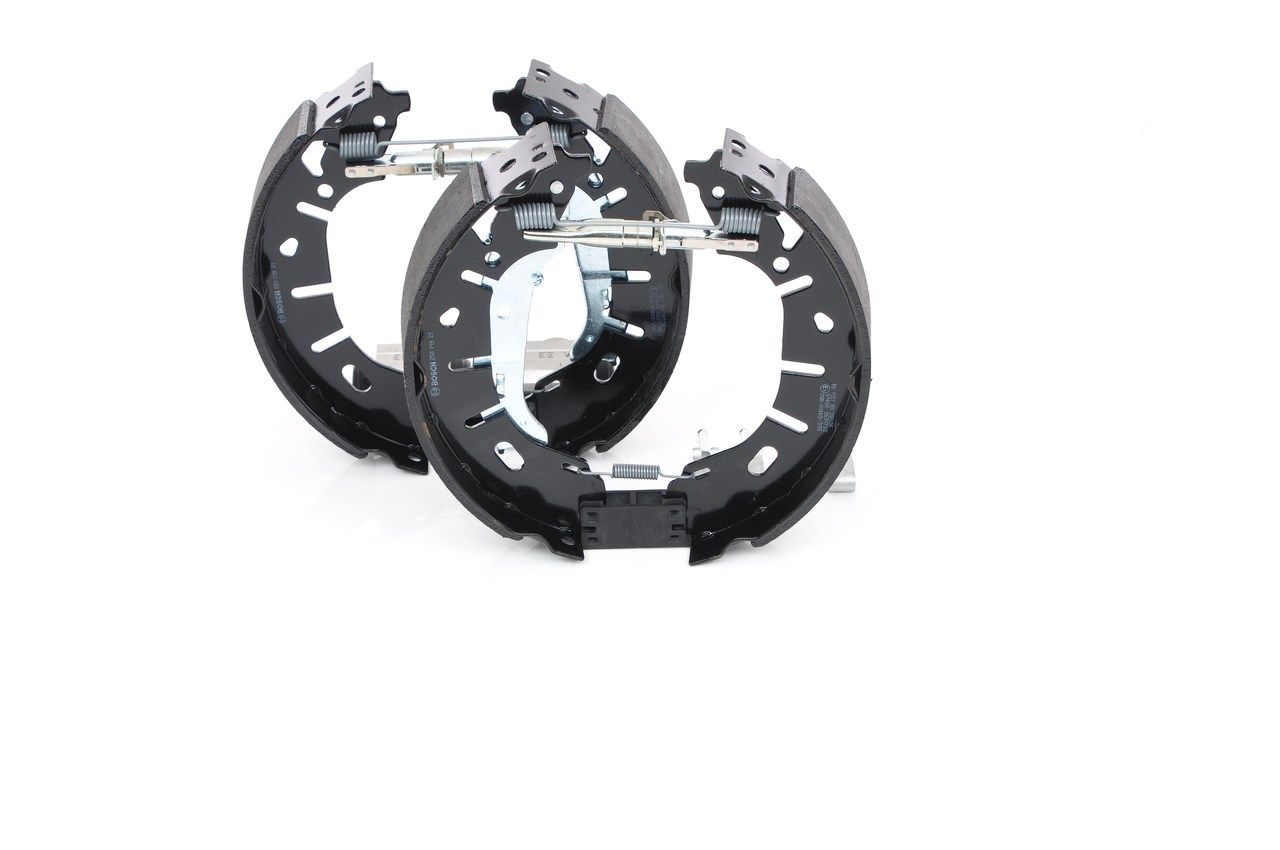 BOSCH 0 204 114 688 - Bremsbackensatz