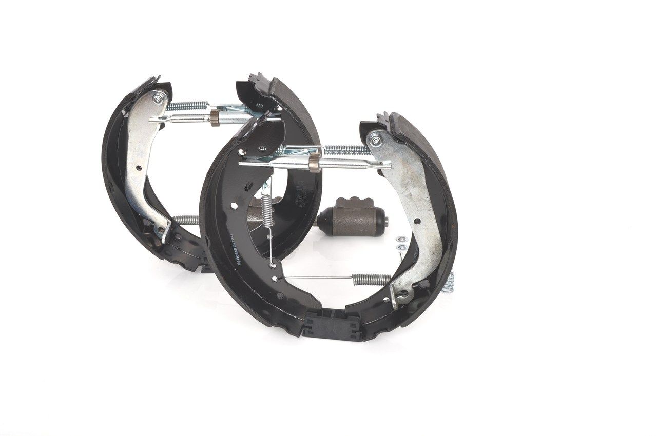 BOSCH 0 204 114 531 - Bremsbackensatz