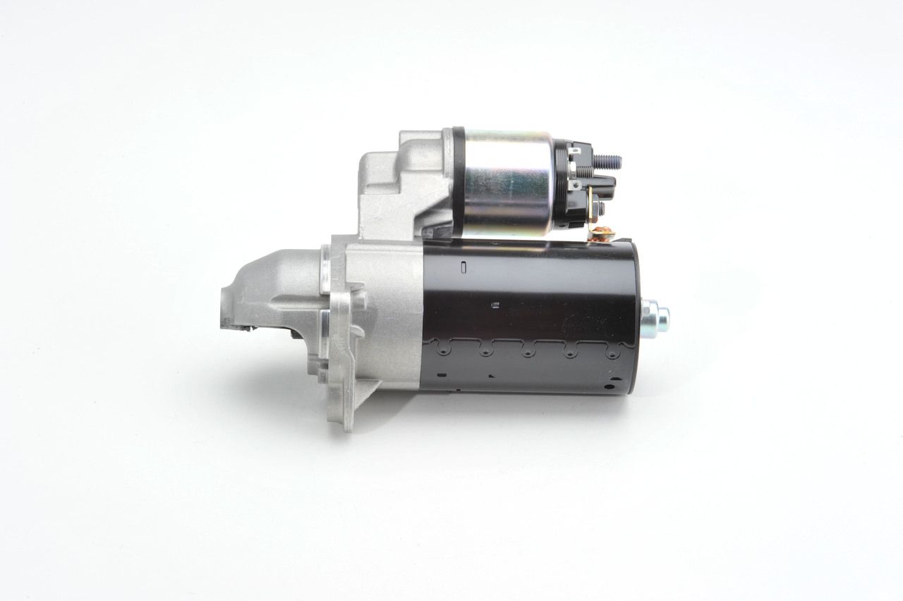 BOSCH 0 001 137 005 - Starter