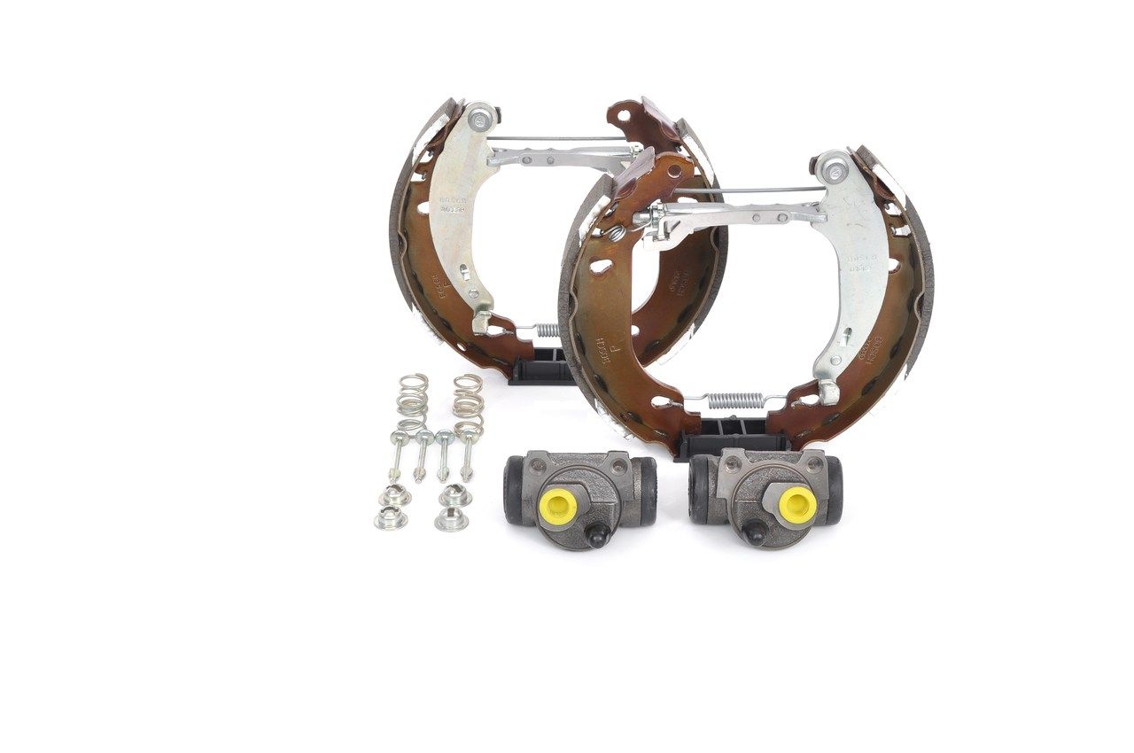 BOSCH 0 204 114 128 - Bremsbackensatz