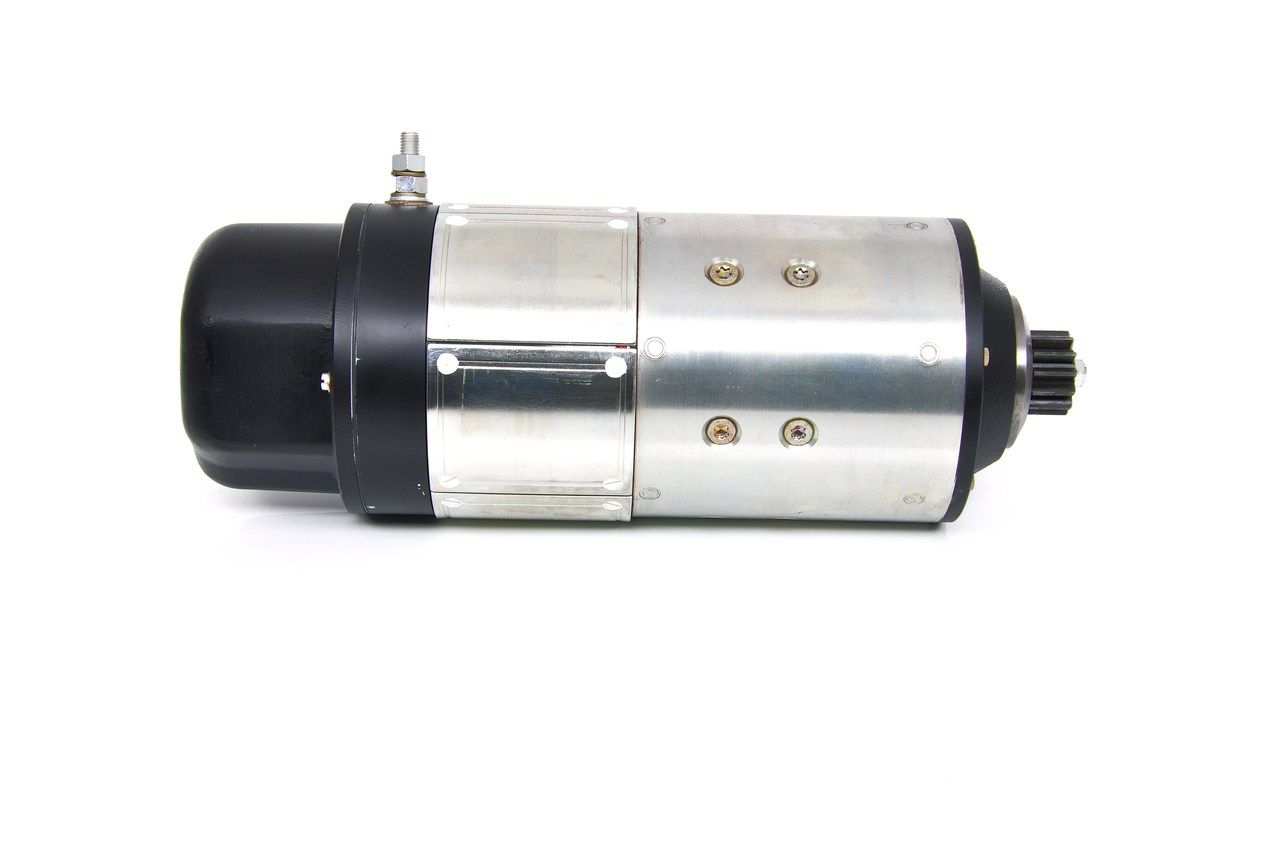 BOSCH 0 001 615 001 - Starter