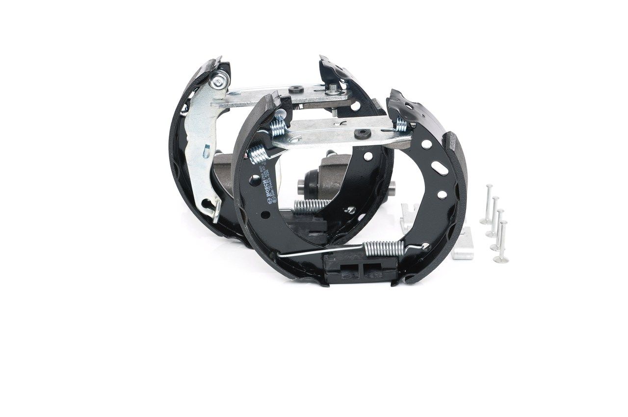 BOSCH 0 204 114 586 - Bremsbackensatz