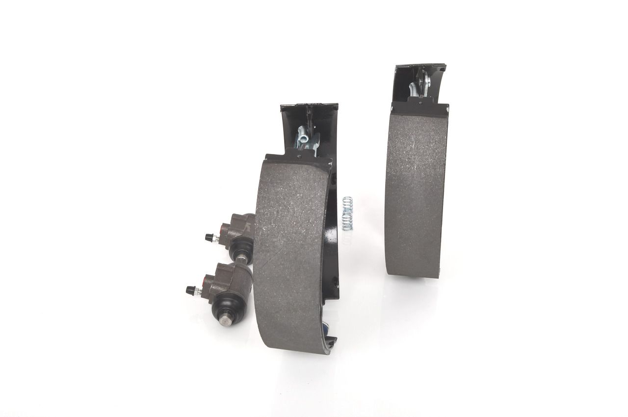BOSCH 0 204 114 531 - Bremsbackensatz