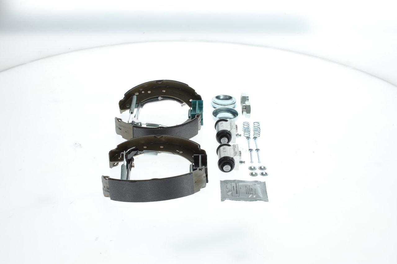 BOSCH 0 204 114 548 - Bremsbackensatz