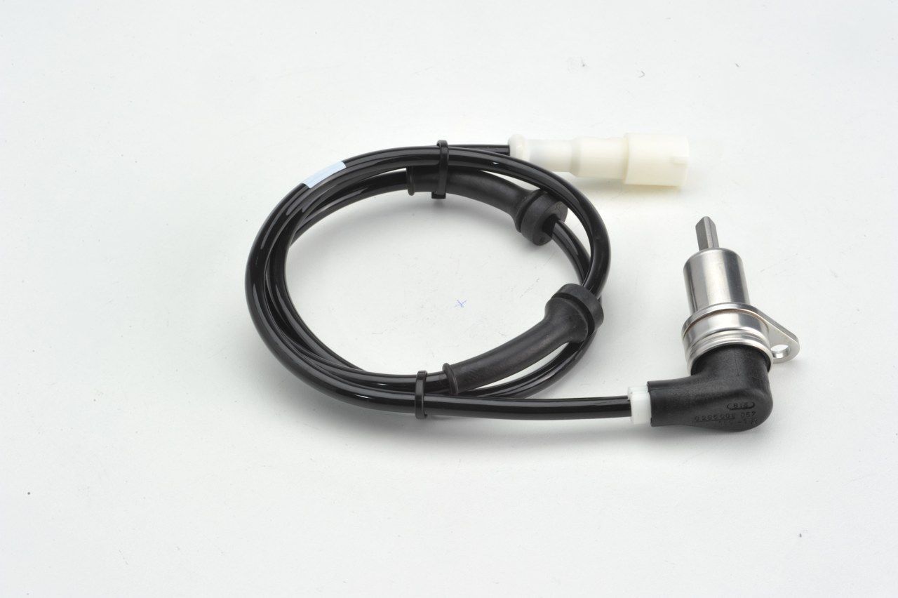 BOSCH 0 265 001 057 - Sensor, Raddrehzahl