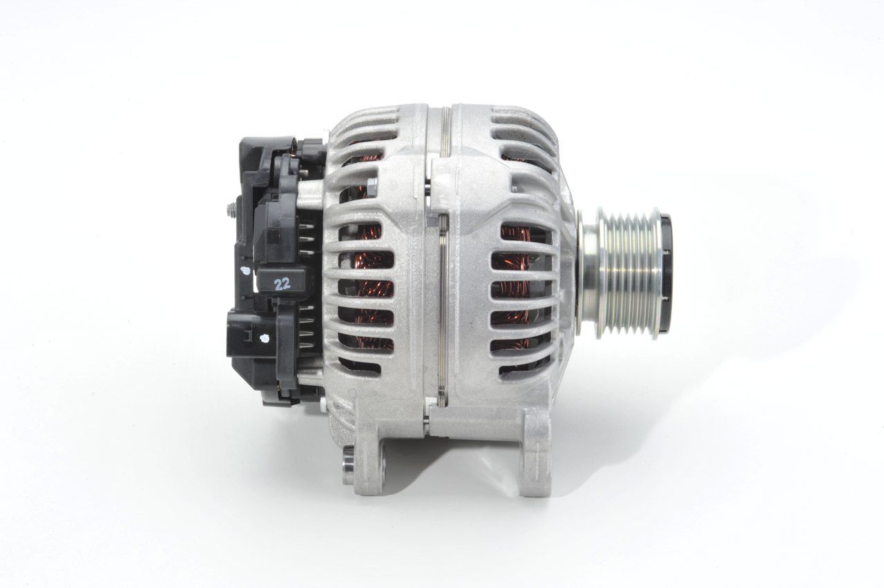 BOSCH 0 124 615 038 - Generator