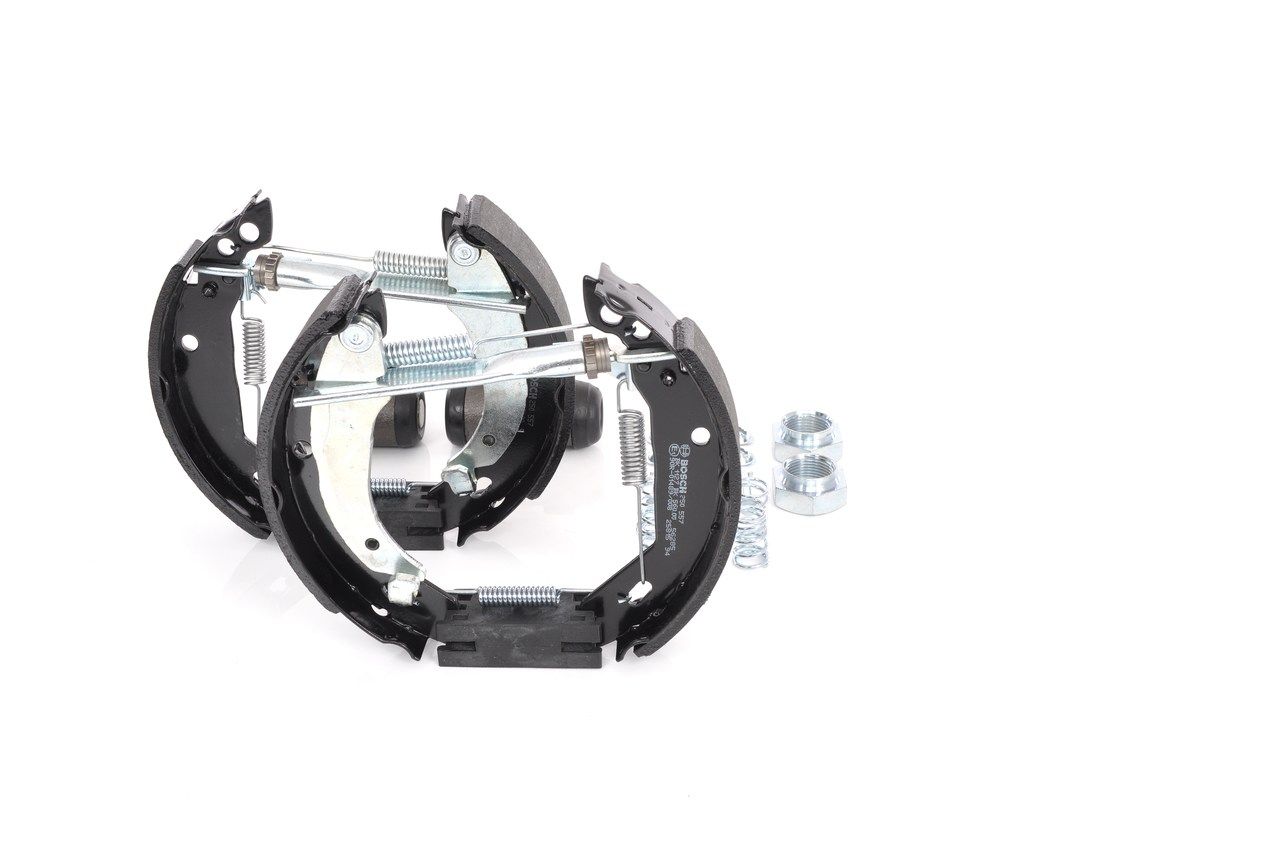 BOSCH 0 204 114 524 - Bremsbackensatz