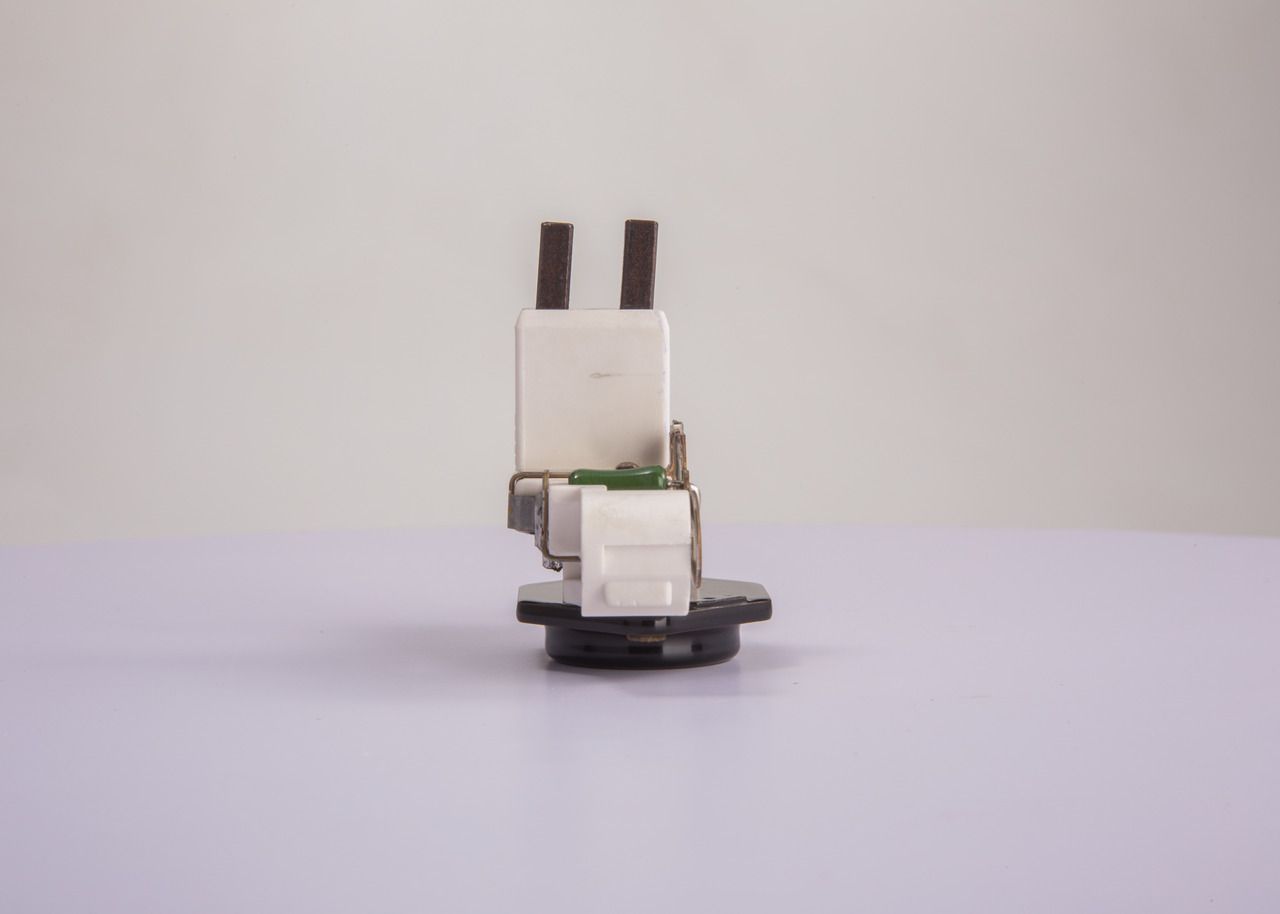 BOSCH 1 197 311 242 - Generatorregler