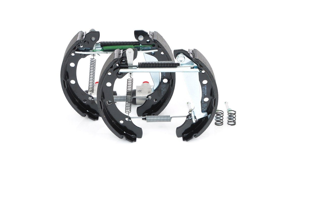 BOSCH 0 204 114 690 - Bremsbackensatz